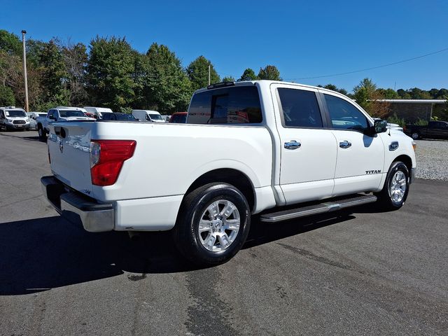 2017 Nissan Titan SV