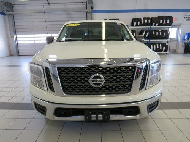 2017 Nissan Titan SV