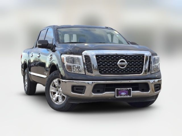 2017 Nissan Titan SV