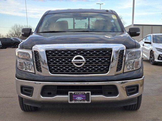 2017 Nissan Titan SV