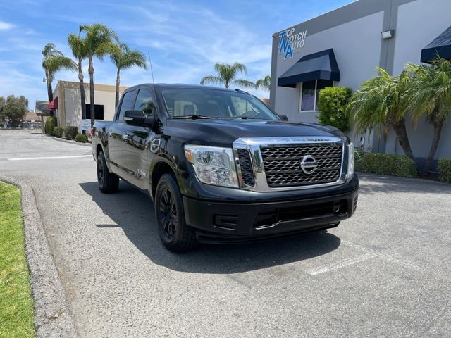 2017 Nissan Titan SV