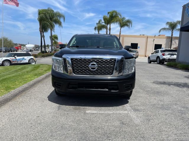 2017 Nissan Titan SV