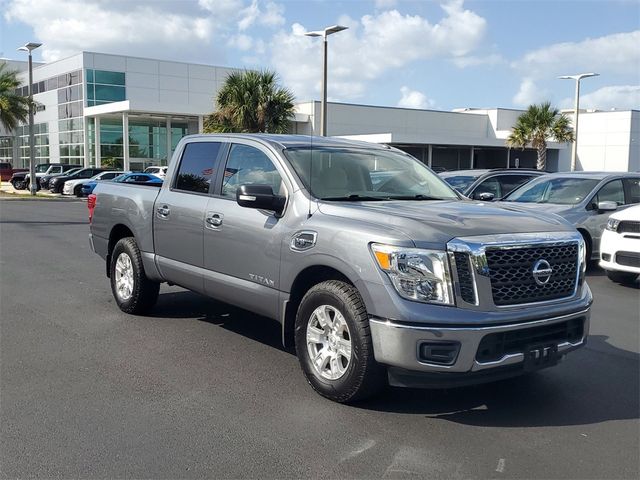 2017 Nissan Titan SV