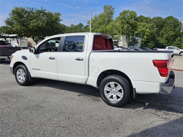 2017 Nissan Titan SV