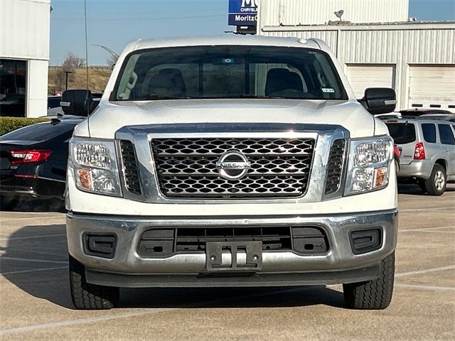 2017 Nissan Titan SV