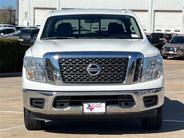 2017 Nissan Titan SV