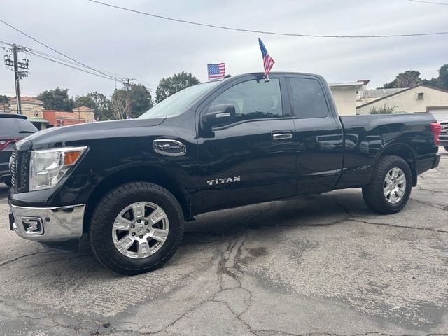 2017 Nissan Titan SV