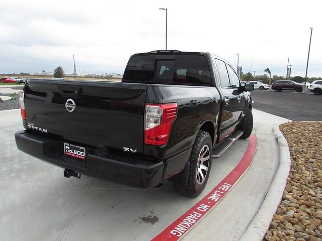 2017 Nissan Titan SV