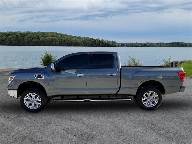 2017 Nissan Titan XD SL