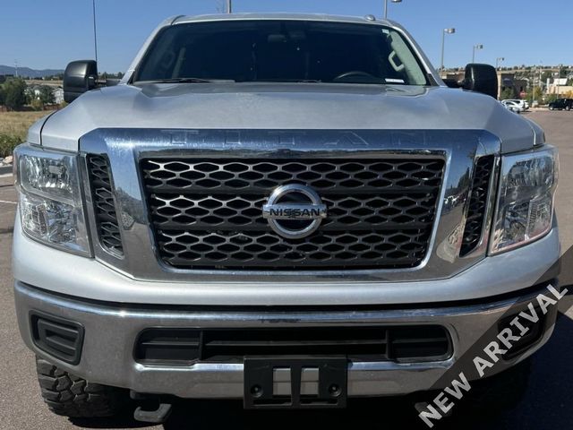 2017 Nissan Titan XD SV