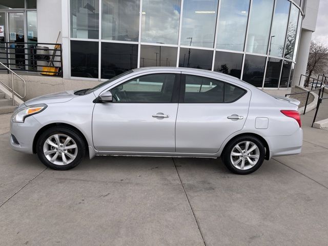 2017 Nissan Versa SL