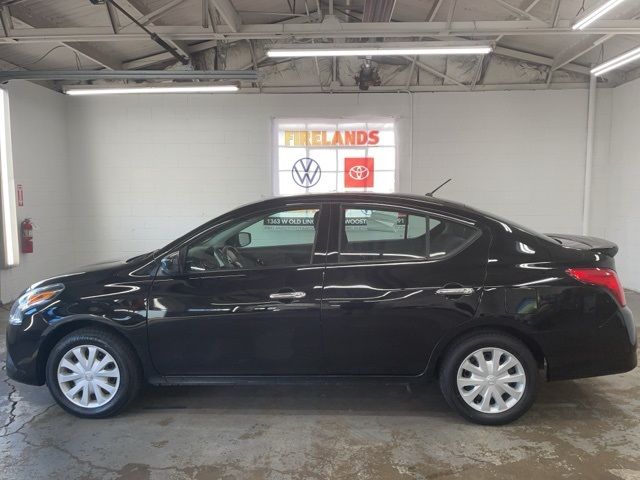 2017 Nissan Versa SV