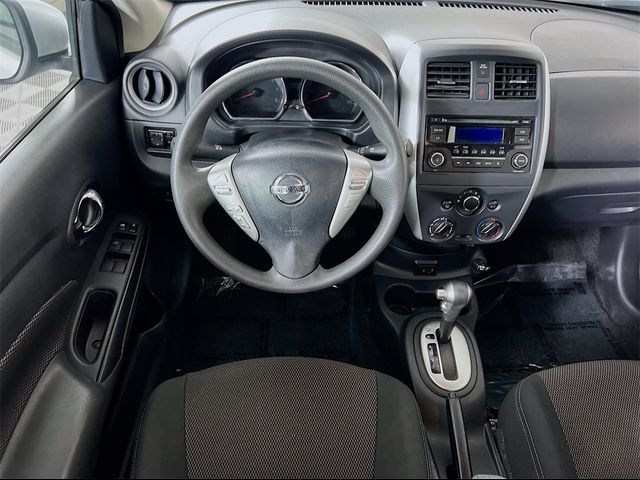 2017 Nissan Versa SV