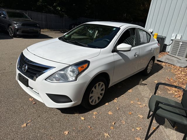 2017 Nissan Versa SV