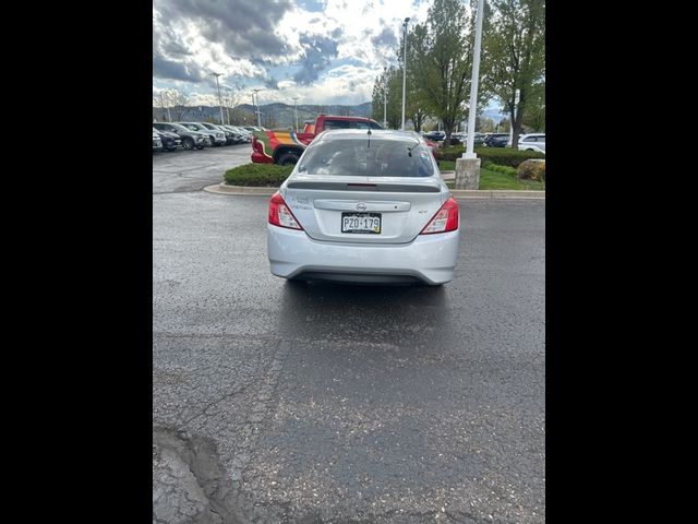 2017 Nissan Versa SV
