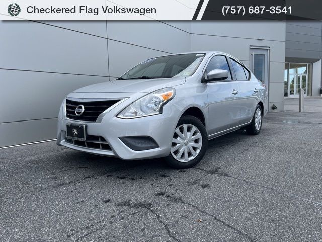 2017 Nissan Versa SV