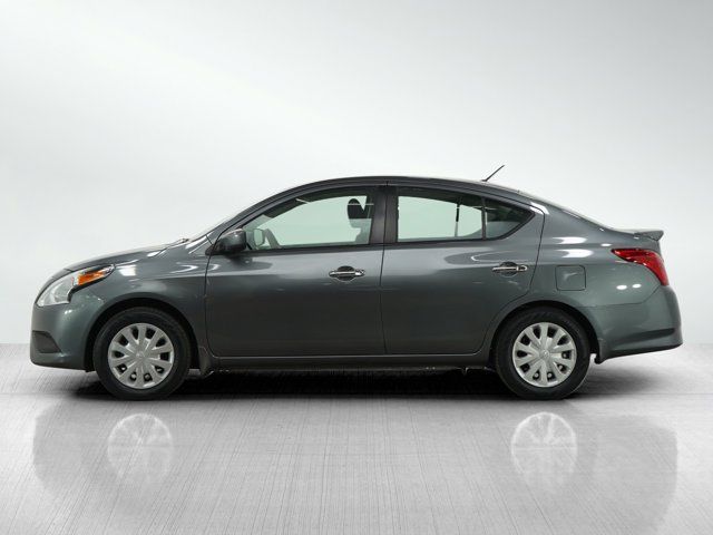 2017 Nissan Versa SV