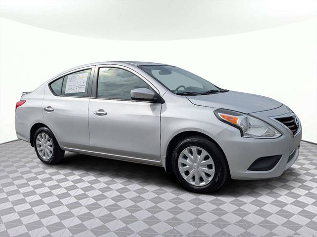 2017 Nissan Versa SV