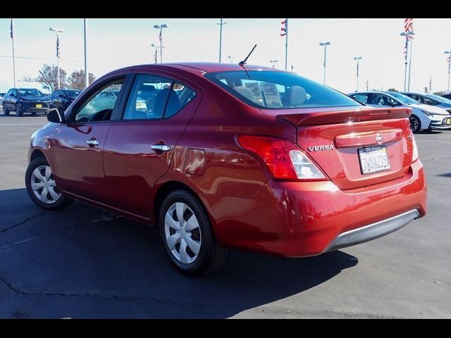 2017 Nissan Versa SV