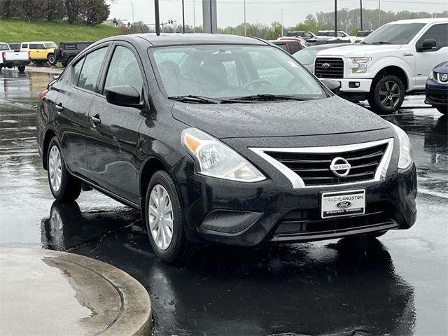 2017 Nissan Versa S Plus