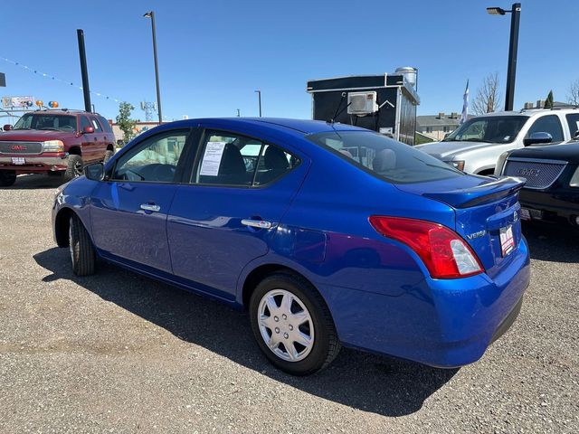 2017 Nissan Versa SV