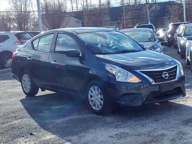 2017 Nissan Versa SV