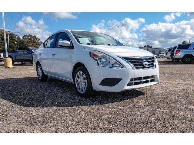 2017 Nissan Versa SV