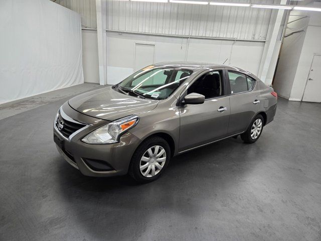 2017 Nissan Versa SV