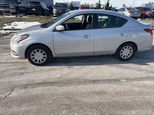 2017 Nissan Versa SV