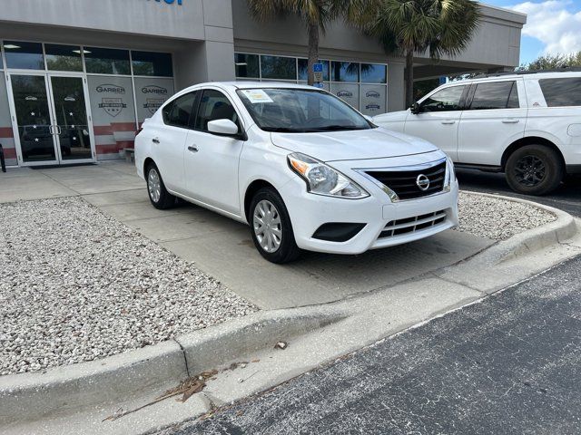 2017 Nissan Versa SV