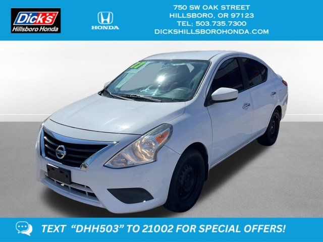 2017 Nissan Versa SV