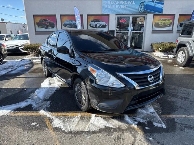 2017 Nissan Versa SV