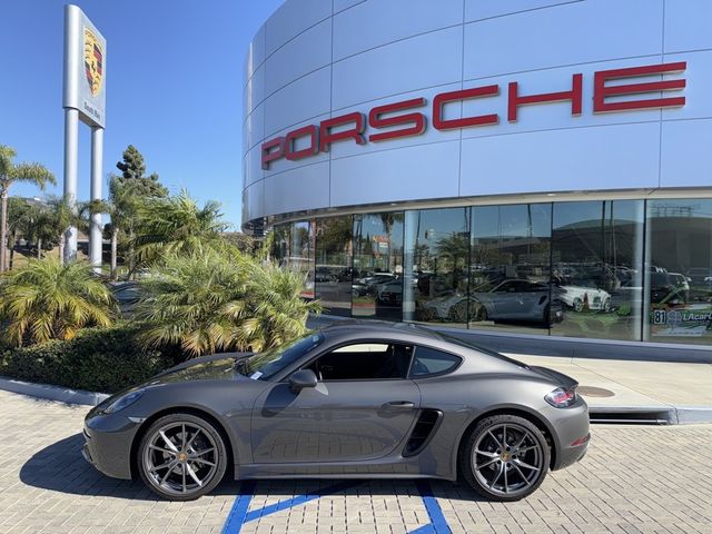 2017 Porsche 718 Cayman Base