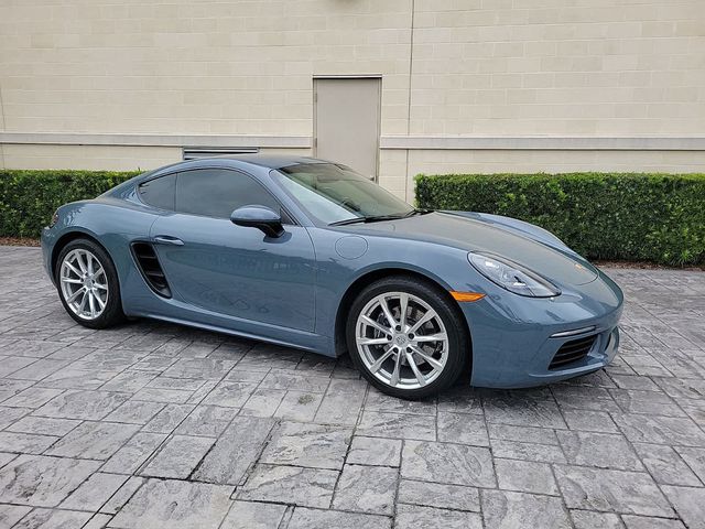 2017 Porsche 718 Cayman Base