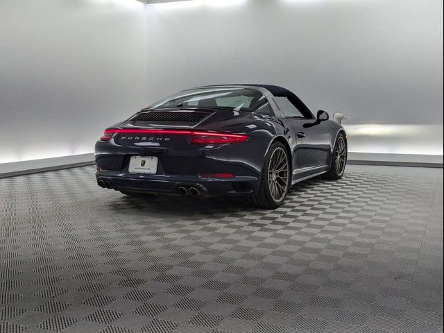 2017 Porsche 911 4
