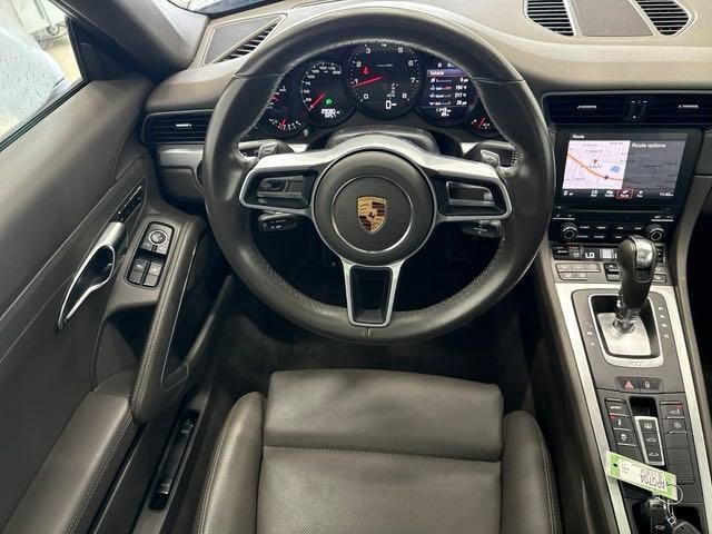 2017 Porsche 911 Carrera 4