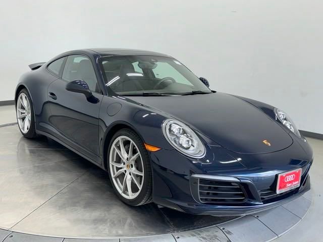 2017 Porsche 911 Carrera 4