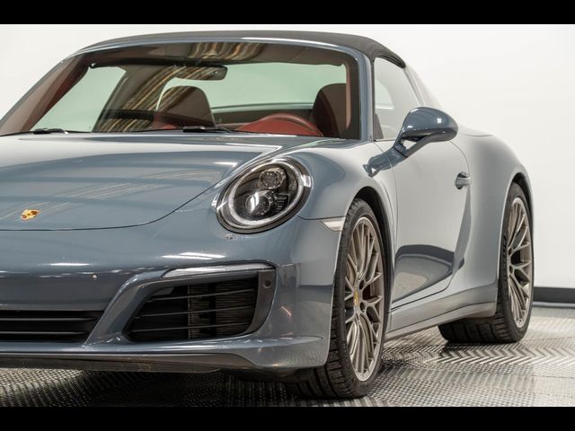 2017 Porsche 911 4S