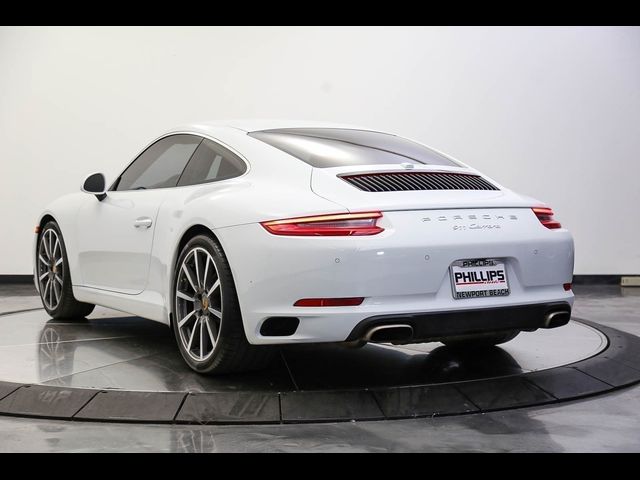 2017 Porsche 911 Carrera