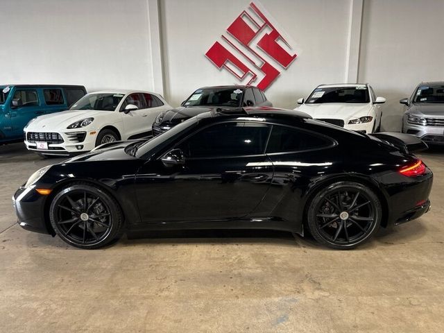 2017 Porsche 911 Carrera