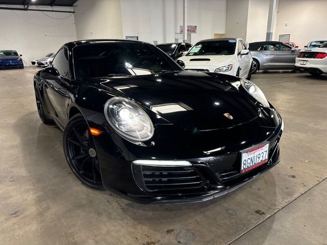 2017 Porsche 911 Carrera