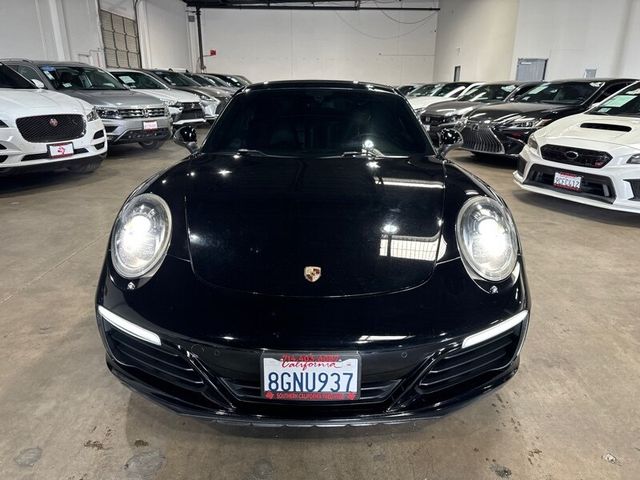 2017 Porsche 911 Carrera