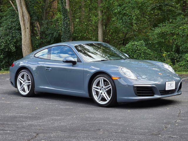 2017 Porsche 911 Carrera