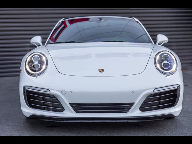 2017 Porsche 911 Carrera