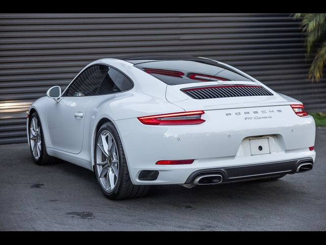 2017 Porsche 911 Carrera