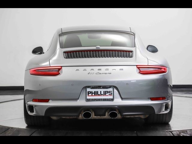 2017 Porsche 911 Carrera