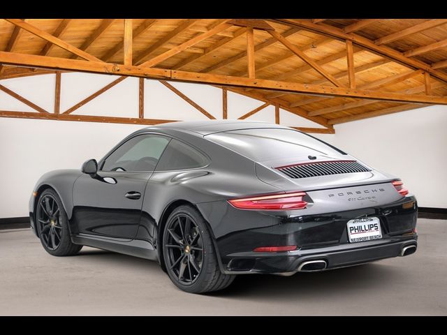 2017 Porsche 911 Carrera