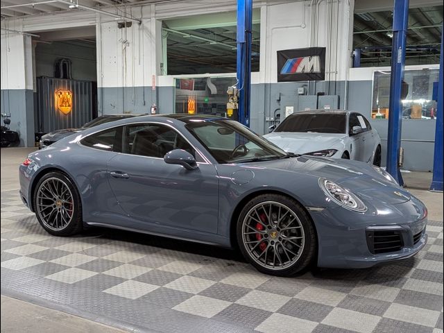 2017 Porsche 911 Carrera 4S