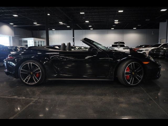 2017 Porsche 911 Carrera 4S