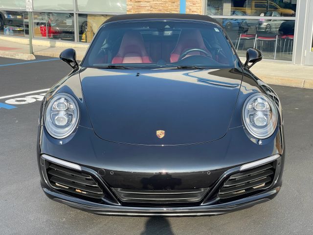 2017 Porsche 911 Carrera 4S